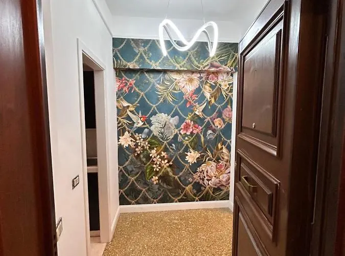 Raffaello's Place Apartment *
